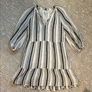EVEREVE Black and White Patterned Dress